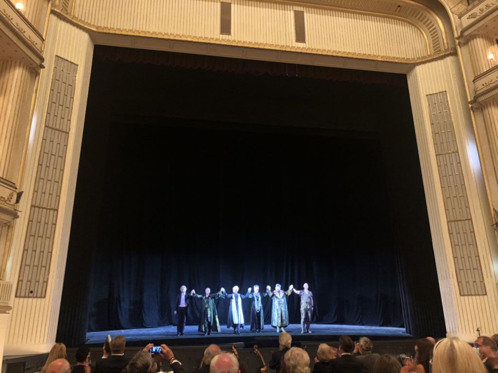 Franz Welser-Möst dirigiert die Wiederaufnahme von Elektra in der Inszenierung von Harry Kupfer an der Wiener Staatsoper im September 2020